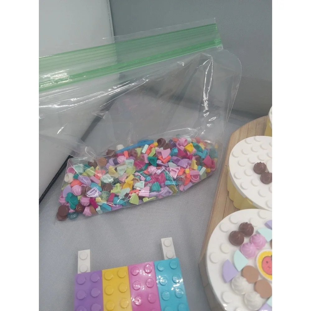 LEGO DOTS- Legos Creative Party Cupcake Replacement Parts. Lego Dot 2 Bracelets